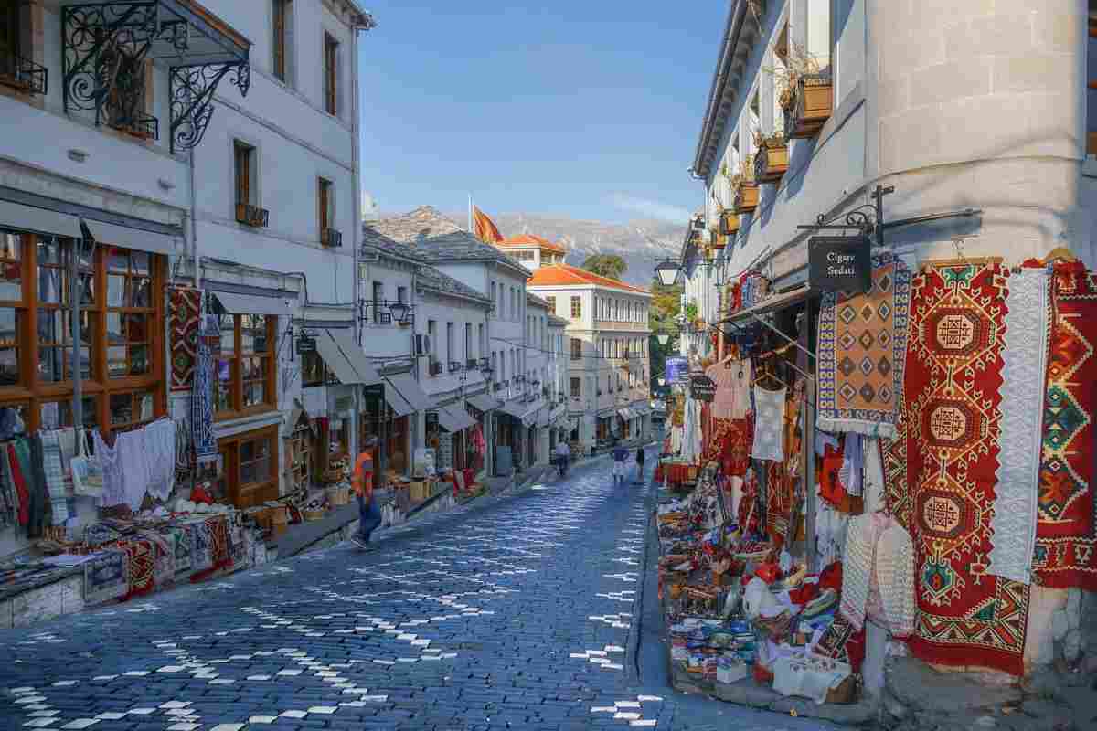 La pensione di un italiano in Albania